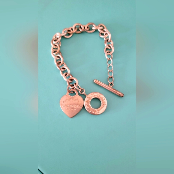 🛍⛓️Tiffany and Co 925 Silver Heart Charm Bracelet